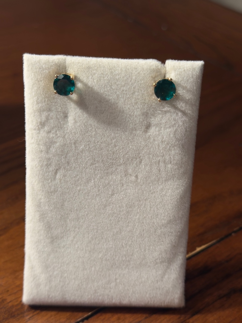 Gold Stud Earrings with Emerald Green Gemstones